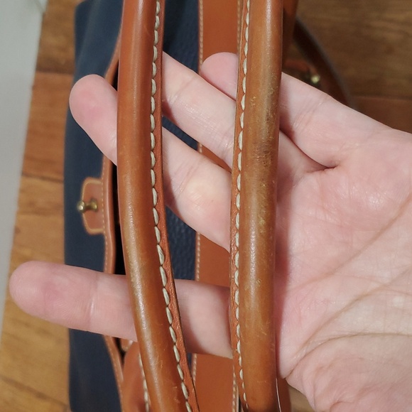 Dooney & Bourke All Weather Leather Vintage Satchel - Picture 4 of 15